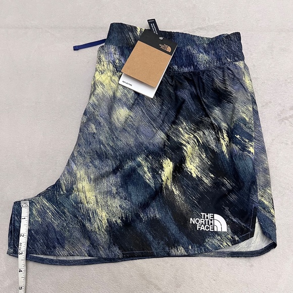 The North Face Women’s Limitless Run Shorts Standard Fit  Multicolor Size 2XL - Picture 10 of 11